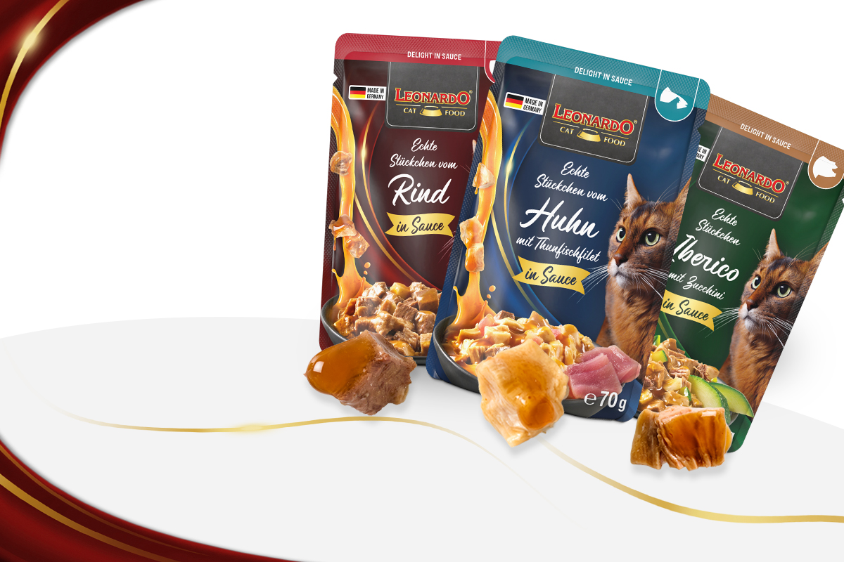 Drei Delight in Sauce Sorten mit Fleischstückchen in Sauce