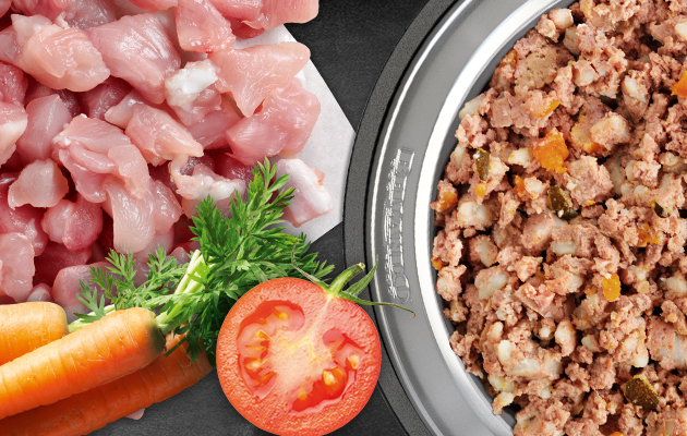 Verarbeitung des Fleisches zum Nassfutter Verarbeitung des Fleisches zum Nassfutter